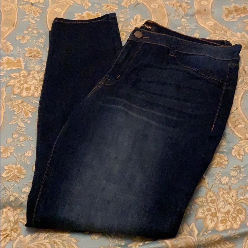 Jeans - Picture 2 of 3